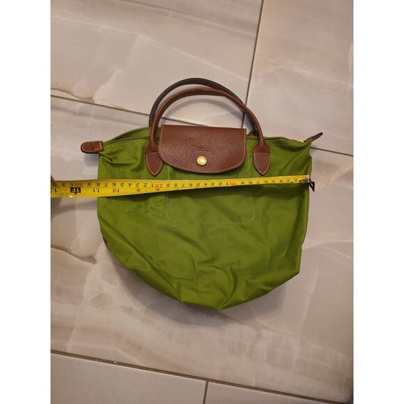 Longchamp Le Pliage Green Shoulder Bag - Picture 11 of 16